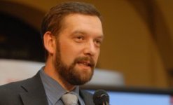 Hlavní obrázek, ke článku Newspeak George Orwella a státní správa