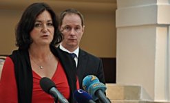 Hlavní obrázek, ke článku Langšádlová: Zadržení hejtmana je znepokojivou zprávou pro kraj