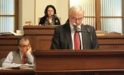 Hlavní obrázek, ke článku Jiří Oliva: Církevní restituce bez emocí