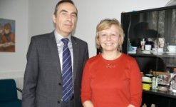 Hlavní obrázek, ke článku Jiří Skalický předal 10 tisíc korun Kojeneckému ústavu ve Svitavách