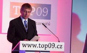 Jaromír Drábek při projevu na Sněmu TOP 09