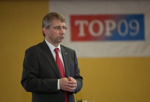 Ministr práce a sociálních věcí J. Drábek