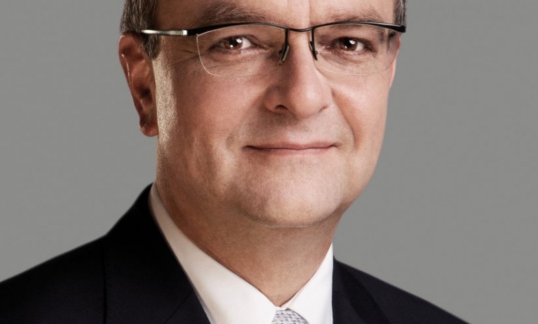 TOP 09 podpořila kutnohorské skauty, Miroslav Kalousek jim přivezl peníze