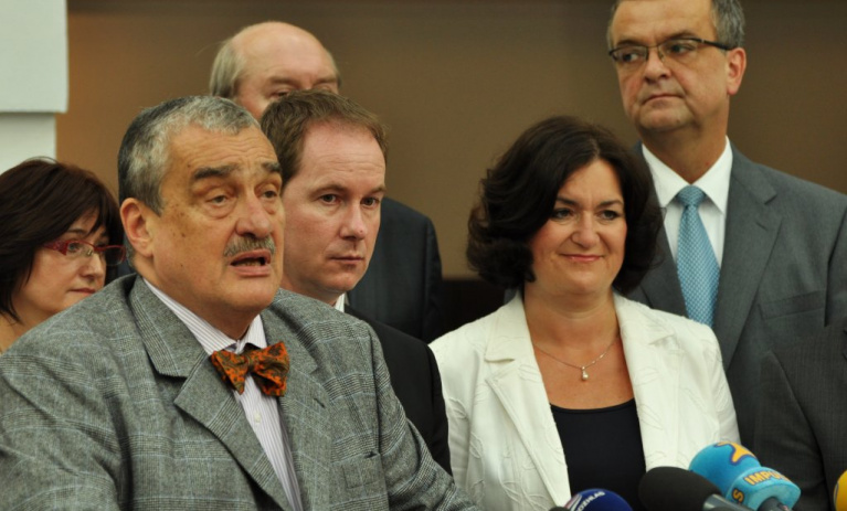 TOP 09: Do krajů posíláme zkušené a úspěšné