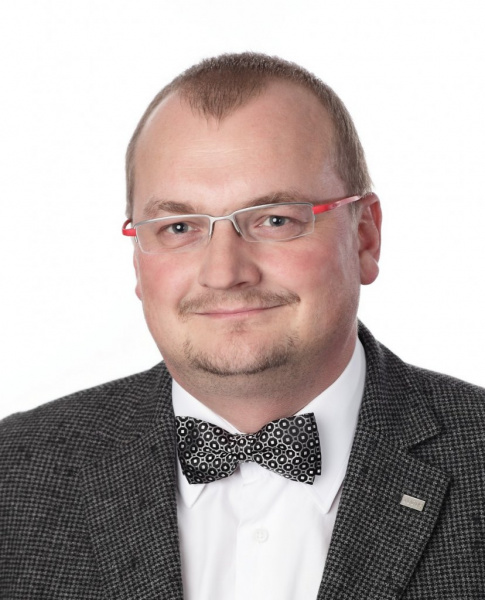 MGr. Zdeněk Bezecný, Ph.D. – poslanec Parlamentu ČR