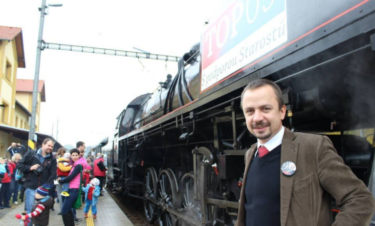 Marek Ženíšek svezl Šlechtičnou stovky lidí