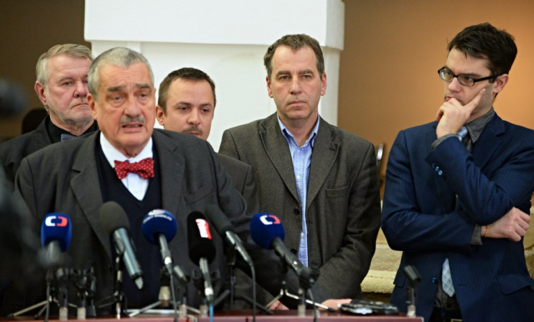 TOP 09: Dění na Ukrajině je porážka diplomacie dobré vůle