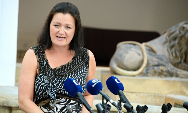 Langšádlová: Musíme přehodnotit priority