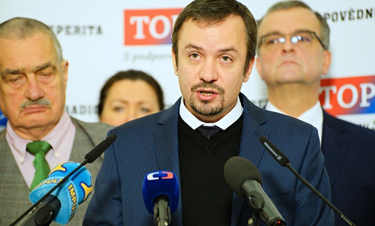 Ženíšek: Vrtěti psem v prezidentově českém podání