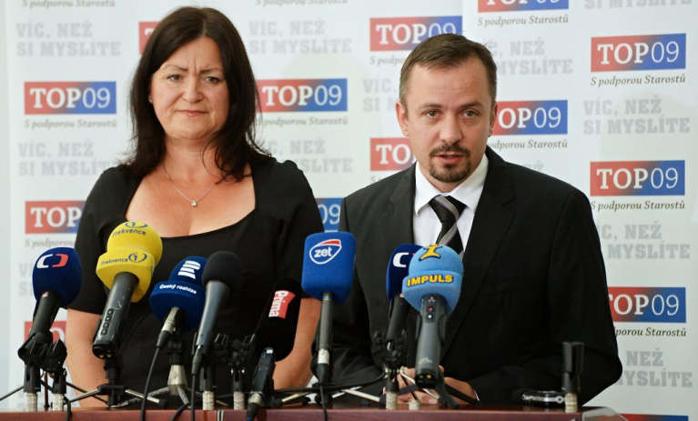 TOP 09: Přerušit jednání o migraci je alarmující