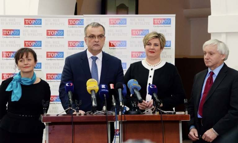 TOP 09: Vláda ohrožuje bezpečnost českých občanů