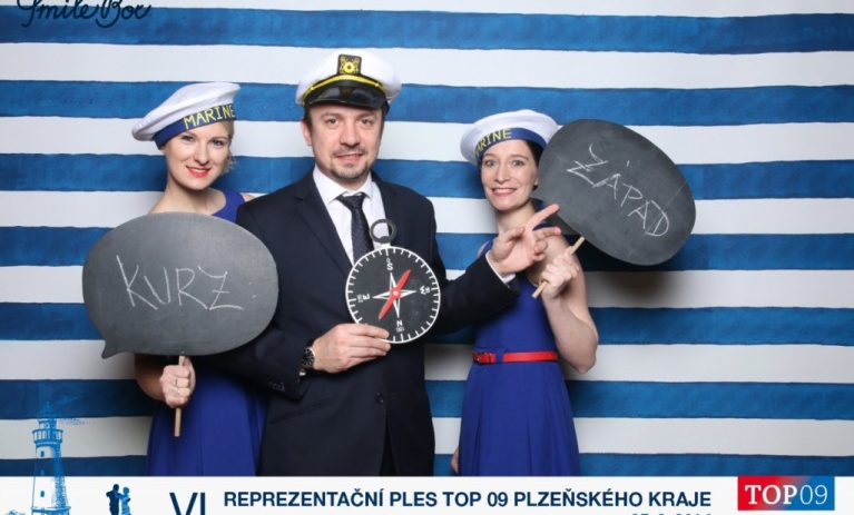 TOP 09 plesala i pomáhala