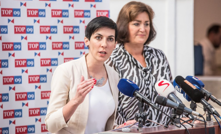Nesrozumitelná a chaotická komunikace ministerstva zdravotnictví musí skončit