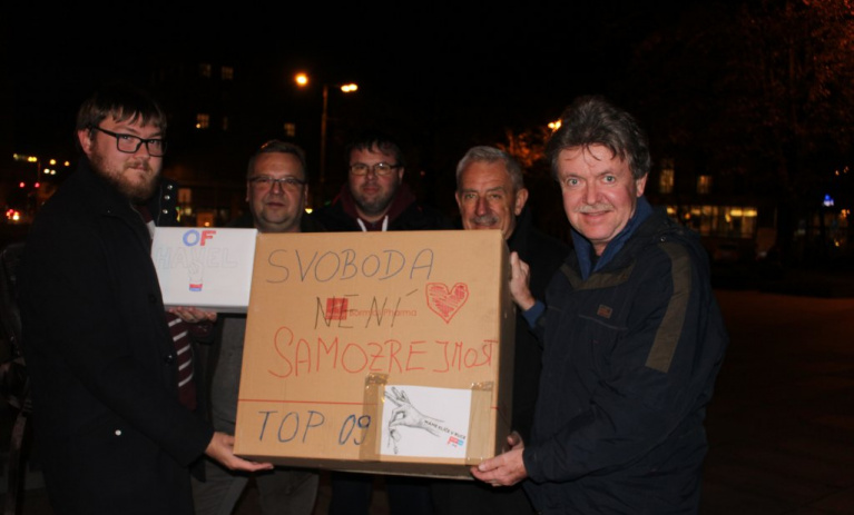 TOP 09: Svoboda a demokracie nejsou samozřejmostí