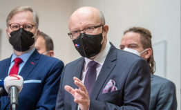Péče o české pacienty nebude kvůli pomoci ukrajinským uprchlíkům omezena, slibuje Válek
