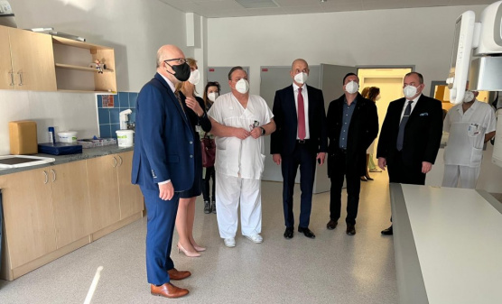Ministr zdravotnictví Vlastimil Válek na návštěvě nemocnic na Blanensku