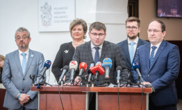 Jakob: Vládní koalice je připravena prosadit změnu volby radních ČT a ČRo