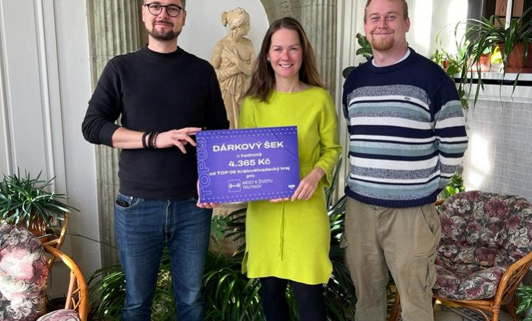 Krajská TOP 09 přispěla azylovému domu v Trutnově