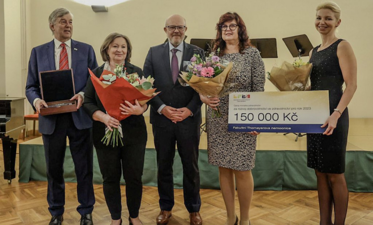 Ministr Vlastimil Válek ocenil poskytovatele zdravotních služeb za rozvoj dobrovolnictví