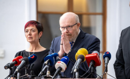 Připlácení za péči u lékaře prosadím. Válek o nadstandardech, lécích i kauze Motol