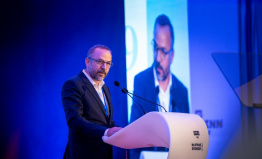 To jste nakopíroval přesně to, co napsali v Rusku? Vondráček to schytal za slova o Trumpově plánu