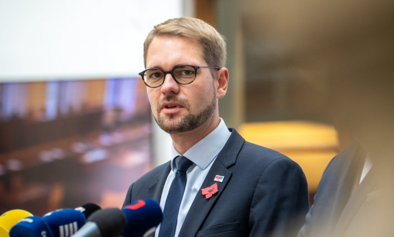 Havel: Turkovy řeči o parazitech? Schovejte ho a vezměte mu hesla
