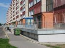 Celkový pohled na terasu u objektu Milánská 409-420