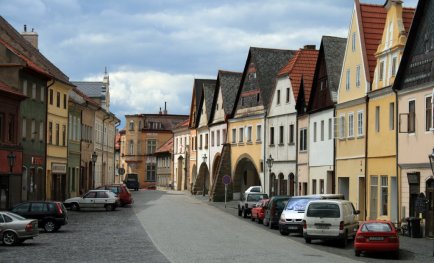 ustek-namesti