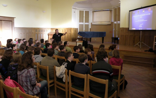 Přednáška Pavla Veselého studentům Gymnázia v Rumburku