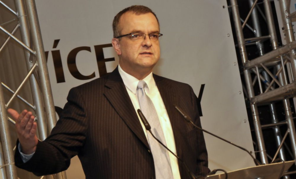 Kalousek: Fakta a mýty o převzetí IPB