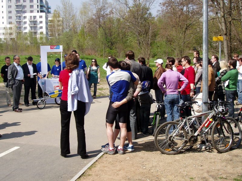 TOP&nbsp;09 věnovala postiženému chlapci speciální vozík