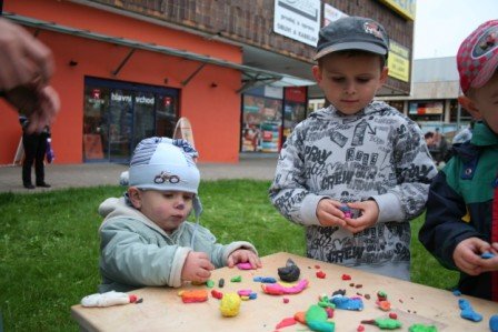 Dětské skupiny. Pomoc rodinám v osobním i profesním životě