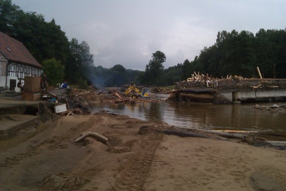 Naléhavá výzva o pomoc při odstraňování povodní v obci Víska na Frýdlantsku