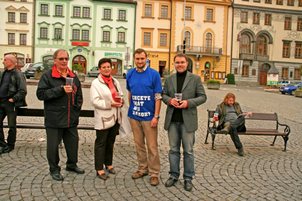 Na Klatovském náměstí se v pátek debatovalo o komunálním programu