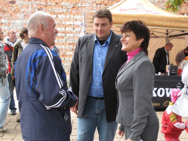 Setkání Niny Novákové s voliči v Neratovicích