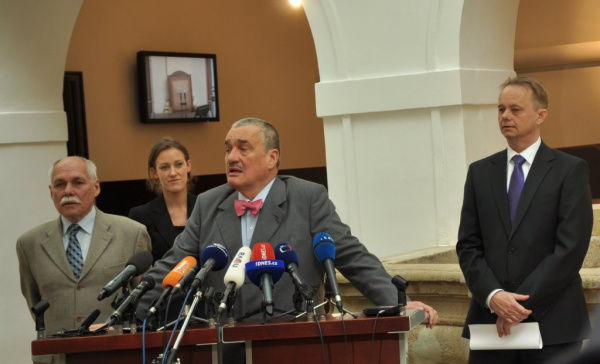 Schwarzenberg: Na Šumavě se vede pseudonáboženská válka