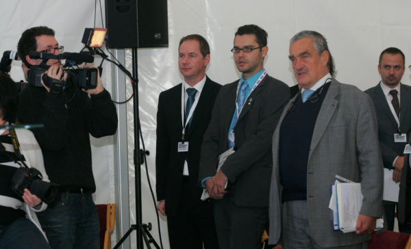 TOP 09: Karel Schwarzenberg se bude ucházet o post prezidenta. A my mu děkujeme.