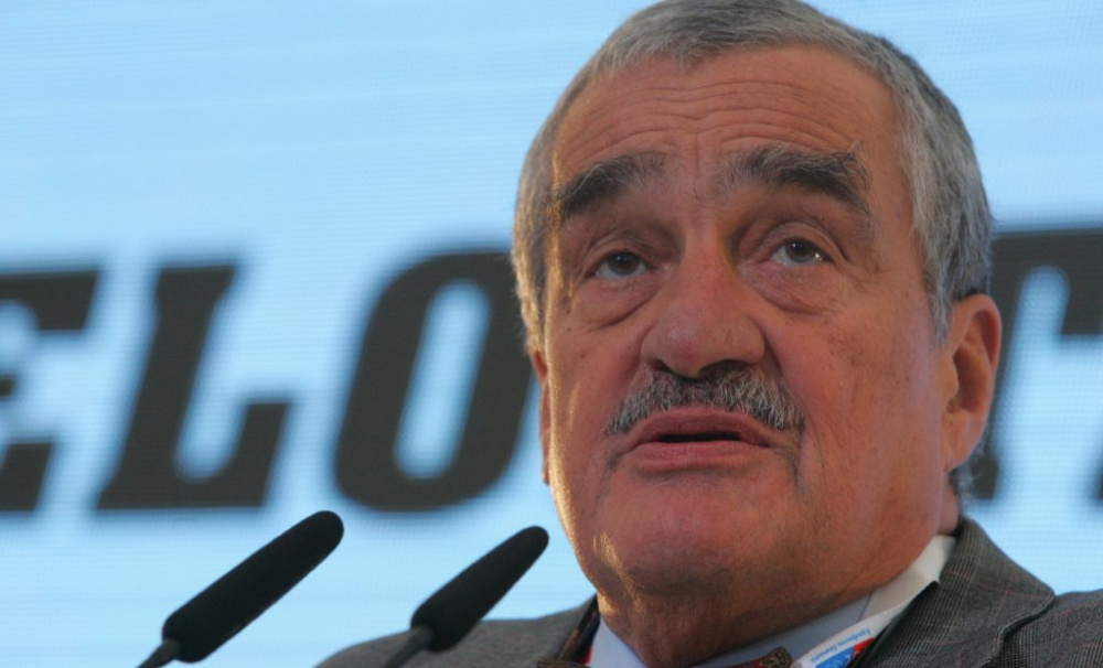 Schwarzenberg: Nesmíme se odklánět od problémů EU