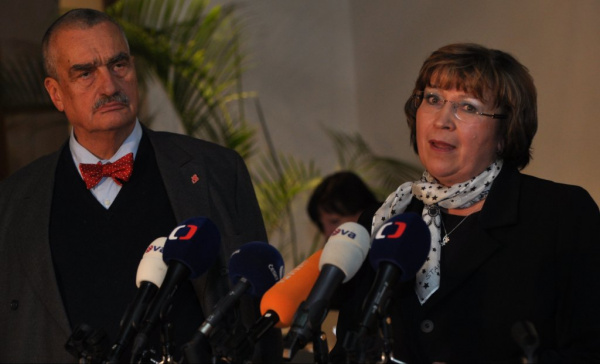 Müllerová: Slyšeli jste od někoho, kdo užívá sKartu, že by měl problém?