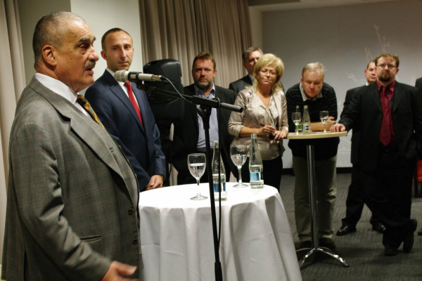 Setkání K. Schwarzenberga s podnikateli a členy TOP 09 v Ostravě