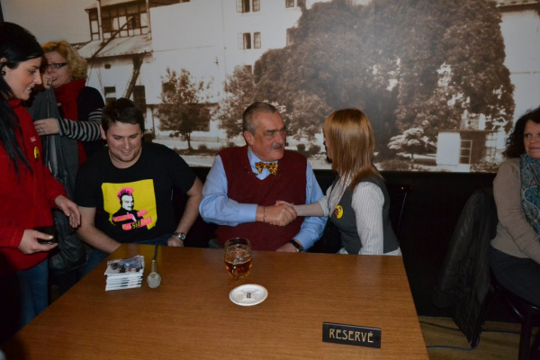 DENÍK.CZ: V politice vládne zákon vlčí smečky, říká Schwarzenberg