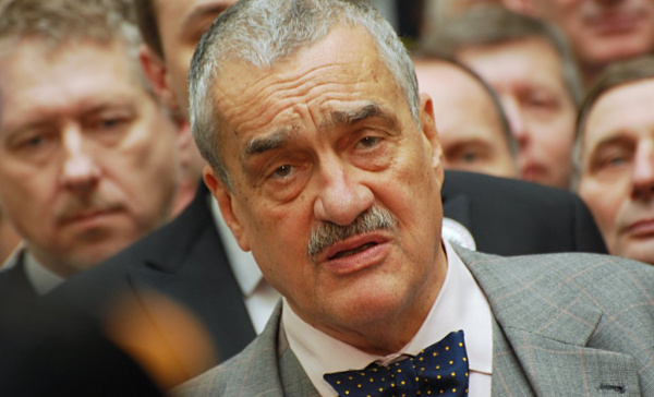 Schwarzenberg: Doufejme, že k další integraci EU nepřispěje Putin