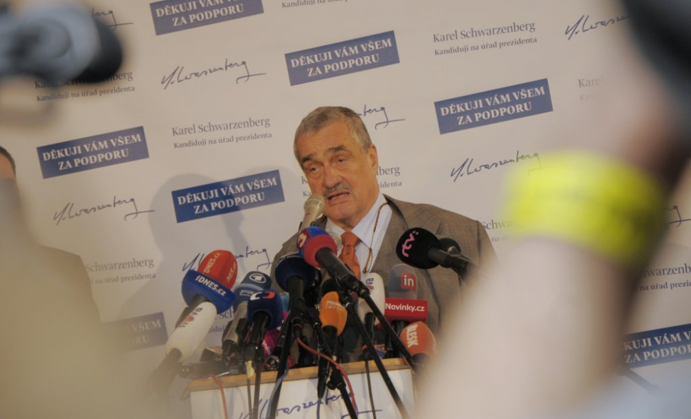 Česko přispěje poničenému Westu, jsou větší vlastenci než my, řekl Schwarzenberg