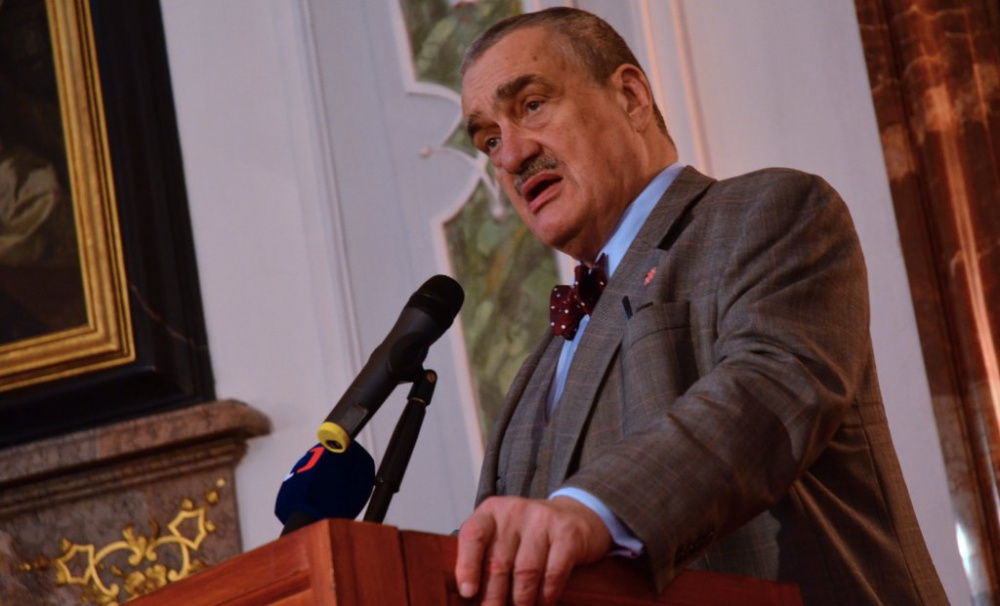 Schwarzenberg: Putin zřejmě přispěje k ukrajinskému národnímu uvědomění