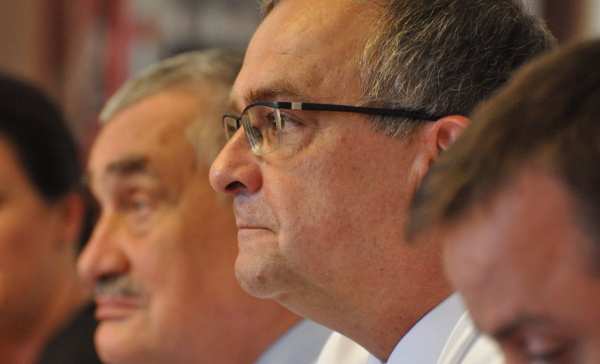 Kalousek: Parta Zemanových kamarádů dostane ministerské platy