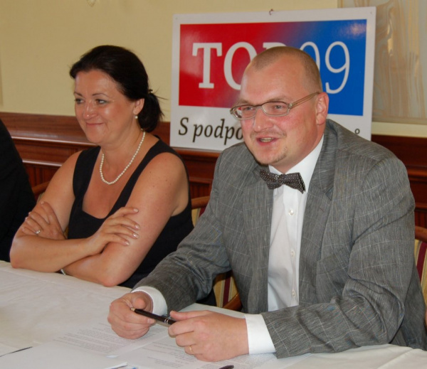 Zdeněk Bezecný obhájil post předsedy jihočeské TOP 09
