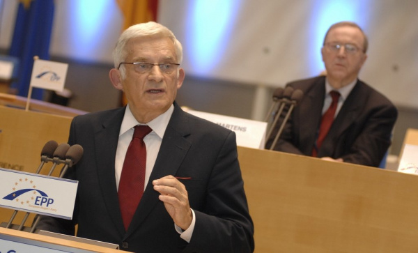 Jerzy Buzek (Polsko)