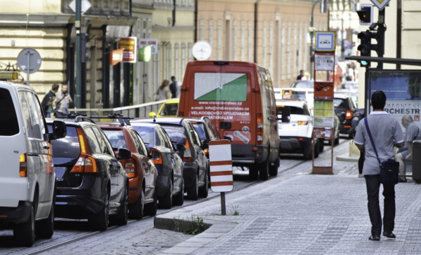 TOP 09 Praha: Novela regulující vjezd automobilů do metropole je nesystémový paskvil