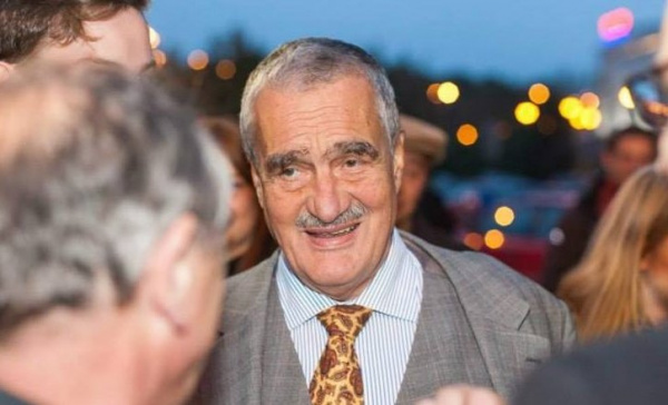 Schwarzenberg: Na Ježíška věřím pořád