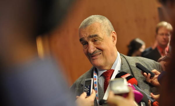 Schwarzenberg rok po prezidentské volbě: Na podpásové útoky bych se líp připravil